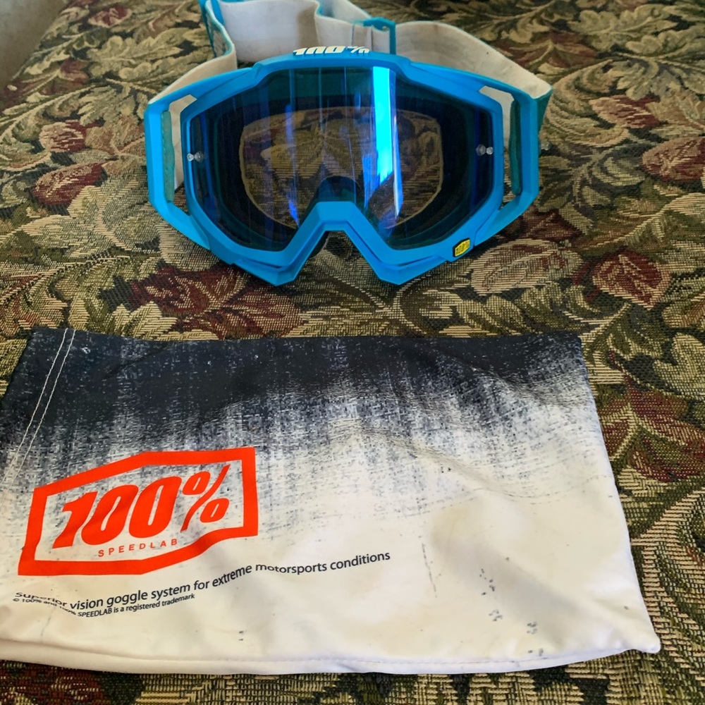 100% Accuri Motocross Goggles
